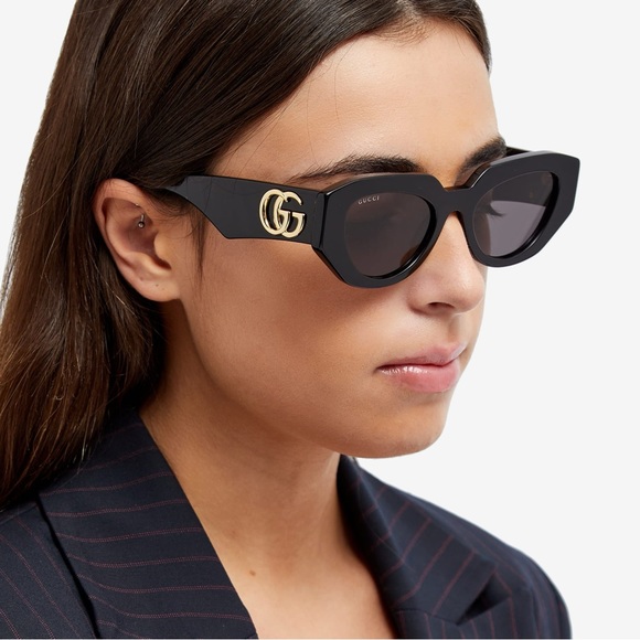 NEW GUCCI SUNGLASSES GG1421S 001 WOMEN BLACK  EYEWEAR GUCCI - Picture 2 of 13